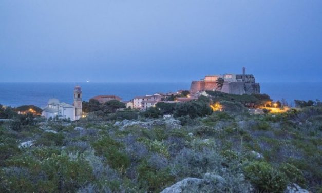 Capraia. L’eden che non ti aspetti all’incrocio dei mari