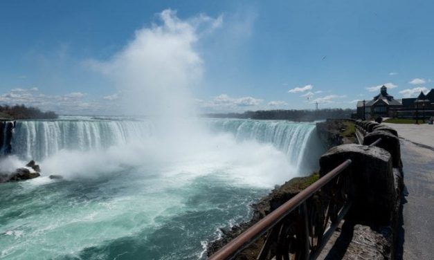 Canada-Usa, il confine terrestre più lungo del mondo riapre dopo quasi un anno e mezzo. Ma solo a metà