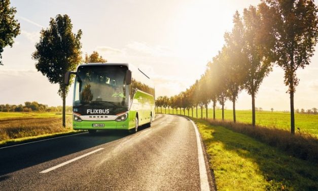 In viaggio su Flixbus con i podcast di Loquis: 1.300 km di Belpaese raccontati in diretta a chi li attraversa