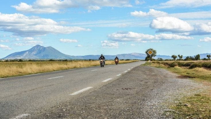 In moto per assaporare la lentezza: riscoprire la bellezza italiana in sella con il Fai