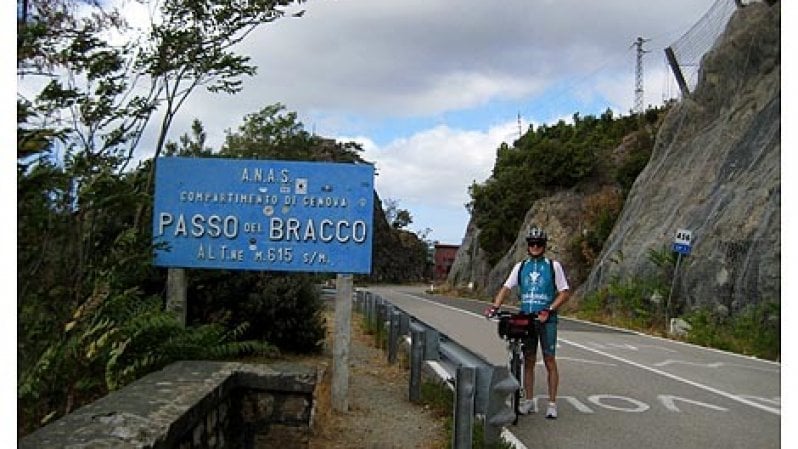 In bici alla ricerca della primavera sull’Appennino Ligure