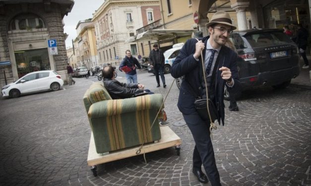 Ruggero Rollini: porto “La Scienza sul Divano” per capire l’insostenibilità della nostra vita