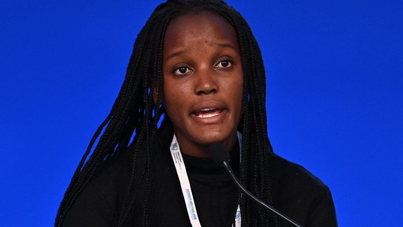 Cop26, Nakate: “Dimostrateci che abbiamo torto”. Difficile l’accordo entro domani, probabile slittamento a sabato