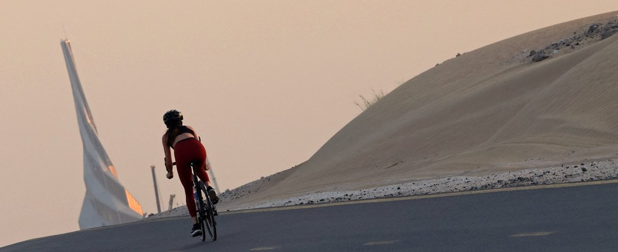 Una ciclopista da 86 km a Dubai, una da 109 ad Abu Dhabi. Negli Emirati è bici-mania. Anche per colpa di Pogacar