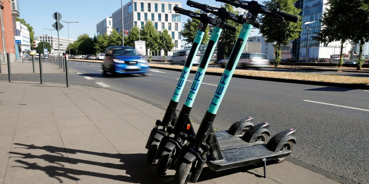 Il boom dei monopattini salva la nuova mobilità smart: cresce lo sharing, Milano avanti