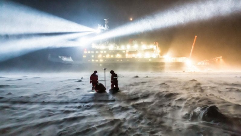 Sei italiani e il clima che cambia: “Il nostro lockdown alla deriva fra i ghiacci del Polo Nord”