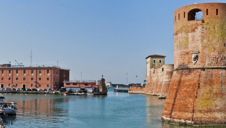 Da Livorno a Baratti. Scoprire la Costa degli Etruschi. E dei letterati