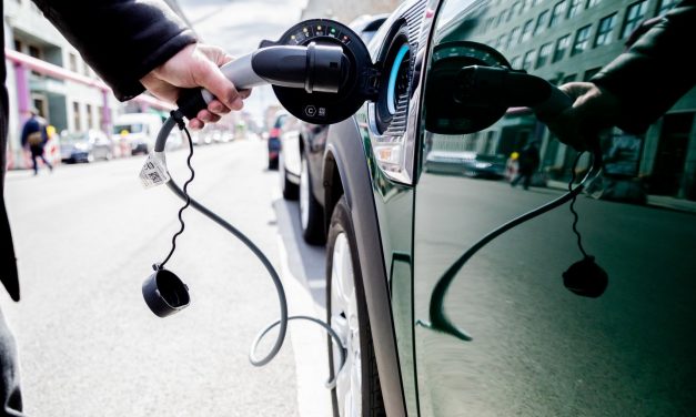 Palermo non è una città per auto elettriche: ha solo 23 punti di ricarica