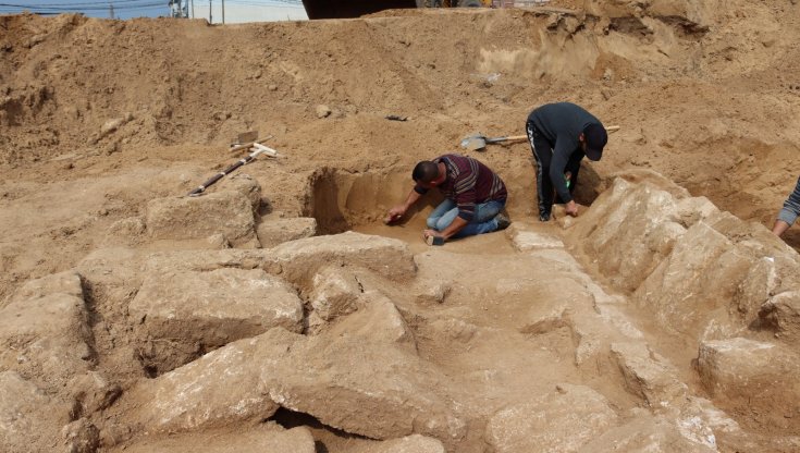 Striscia di Gaza, affiora cimitero romano. “La scoperta più importante in 10 anni” in una terra che vide Alessandro Magno e i Mongoli