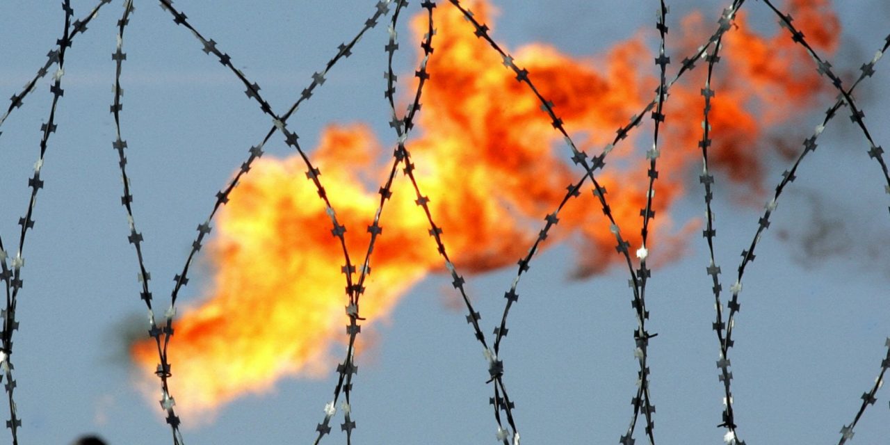 Contrastare l’aggressione all’Ucraina con il taglio delle importazioni di gas russo, facendo bene anche al clima