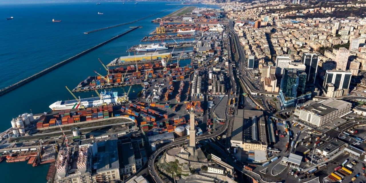 La svolta solare del porto di Genova comincia da fotovoltaico e banchine elettrificate