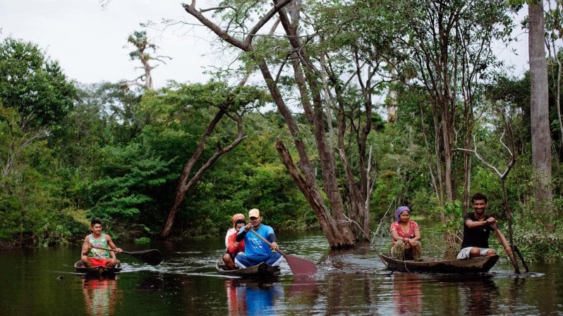 In kayak con gli indigeni per vedere come il clima sta cambiando l’Amazzonia