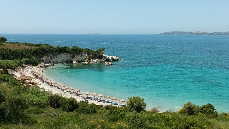 Spiagge, storia, leggende e quell’incredibile mare underground. I segreti di Cefalonia