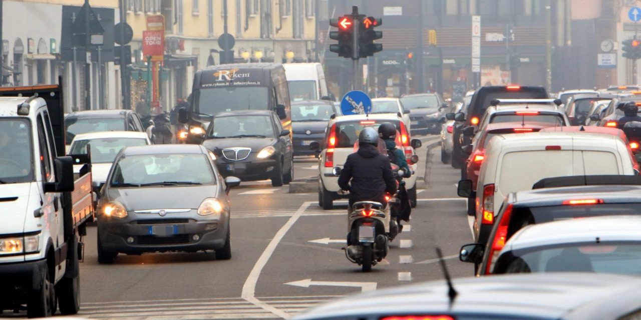 Lo smog non è solo un problema delle grandi città: lo spiega il primo ”Trattato di medicina dell’Ambiente”