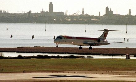 Venezia, all’aeroporto in treno. Via libera ai lavori per la linea. “Pronta entro i Giochi Milano-Cortina”