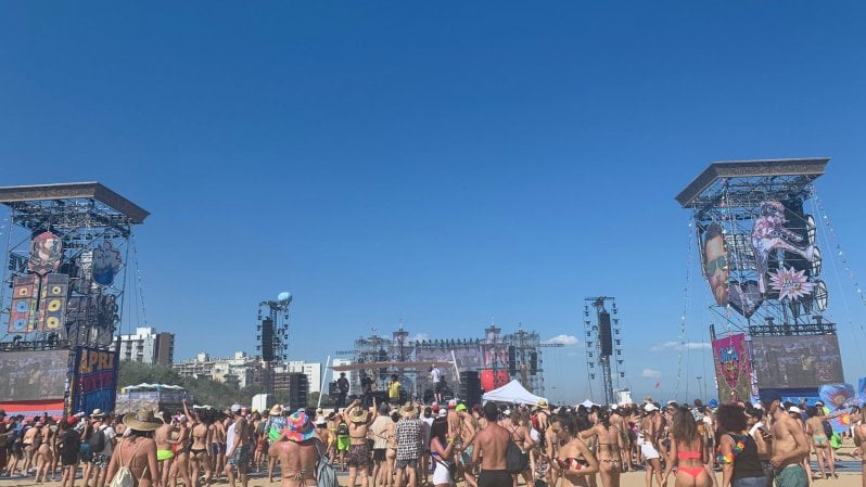 Jova Beach Party a Lignano Sabbiadoro, la città sostenibile sulla foce del fiume Tagliamento