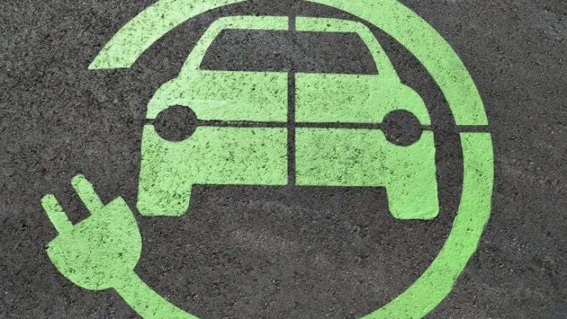 Bonus per il retrofit: come funziona il contributo per modificare l’auto in elettrica