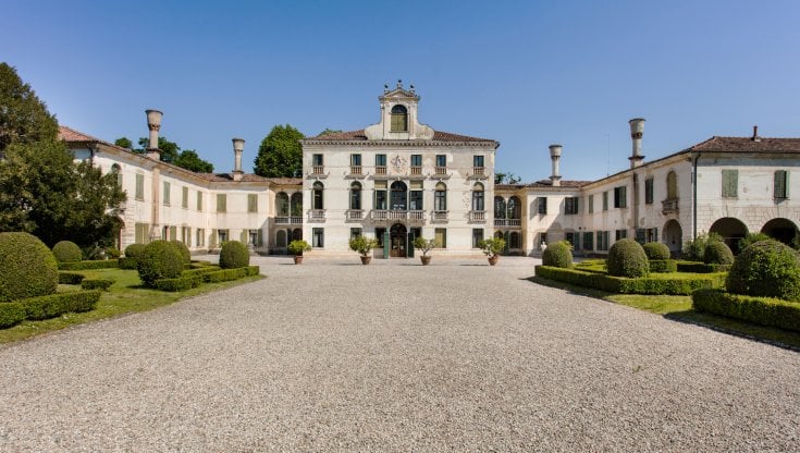 Ville e palazzi, castelli e borghi, hotel di charme e musei: il 21 maggio le dimore storiche aprono le porte