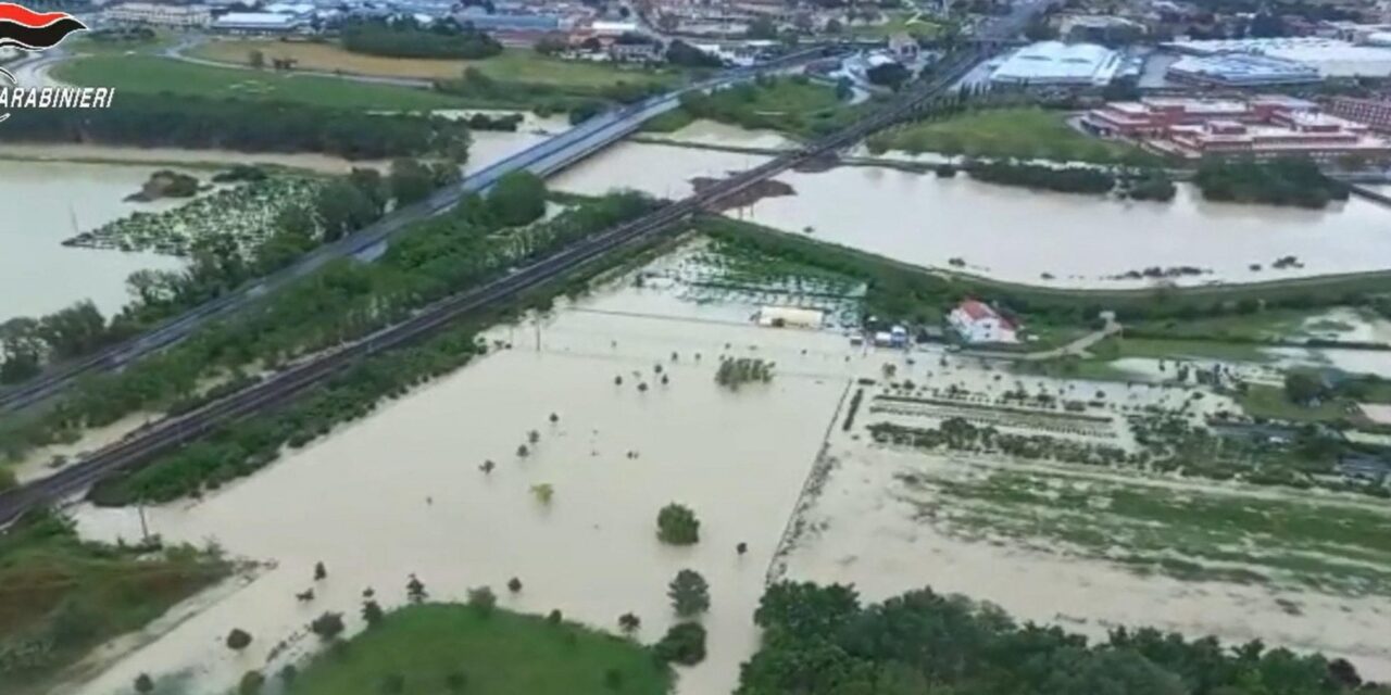 Alluvione in Emilia Romagna, il meteorologo: “Mai così in un secolo, è l’evento più grave: questa è la crisi del clima”