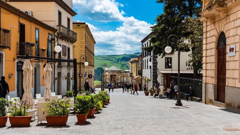 Da Lignano a Ravello, l’itinerario dell’Italia da scoprire quando c’è un evento clou