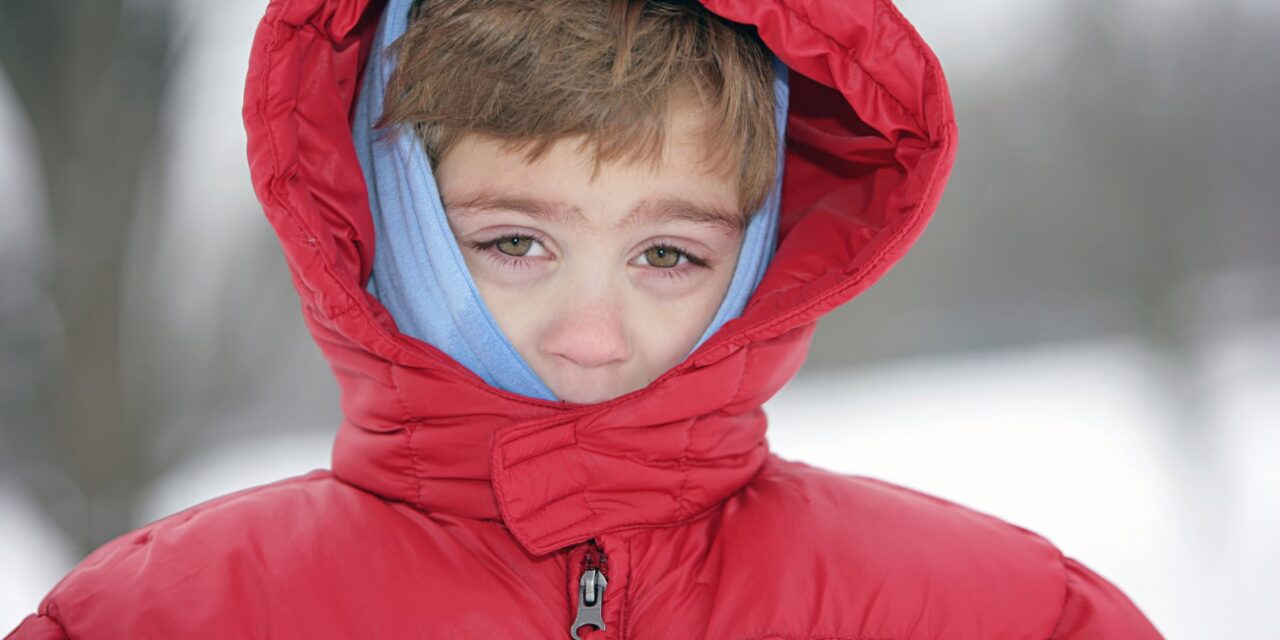 Pfas nelle giacche a vento per bambini: rintracciate le sostanze chimiche nocive nel 63% dei test