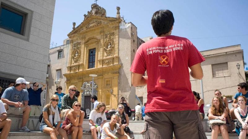 Palermo, in crociera c’è l’escursione antimafia: tra il Muro della Legalità ai negozi antiracket