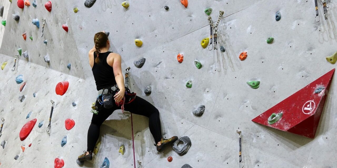 Arrampicata indoor, attenzione alle particelle tossiche nelle palestre