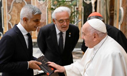 Intervista al sindaco di Londra Sadiq Khan: “Ho rivinto le elezioni con le politiche green, la mia città è un modello”