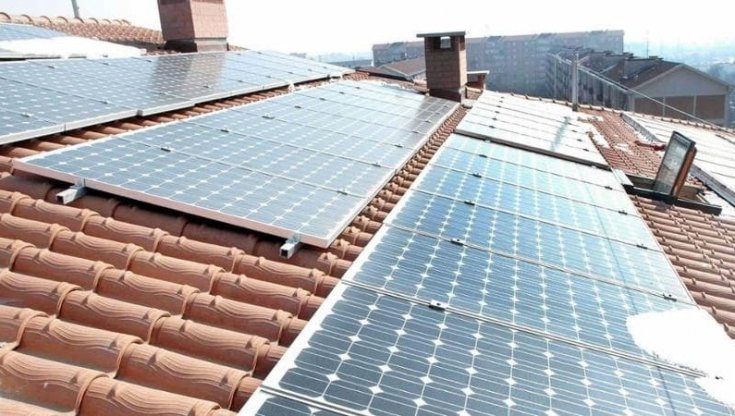 Incentivi per impianti fotovoltaici gratuiti per famiglie a basso reddito: come ottenerli