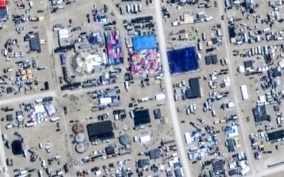 Centinaia di jet privati e rifiuti, la parabola sempre meno green del Burning Man