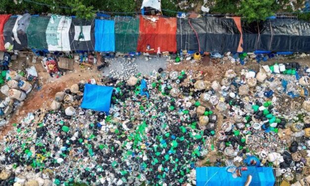 Ogni anno bruciamo 30 milioni di tonnellate di plastica