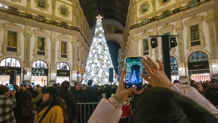 Festeggiamo il Natale (tanto paga la Terra)