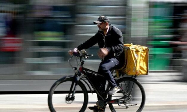 Le ondate di calore (e il meteo estremo) fanno crescere il food delivery