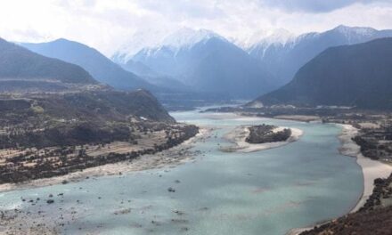 La battaglia delle dighe: a rischio gli ecosistemi himalayani e la vita di milioni di persone