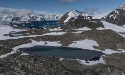 Lo scioglimento dei ghiacciai diminuisce le risorse di acqua dolce