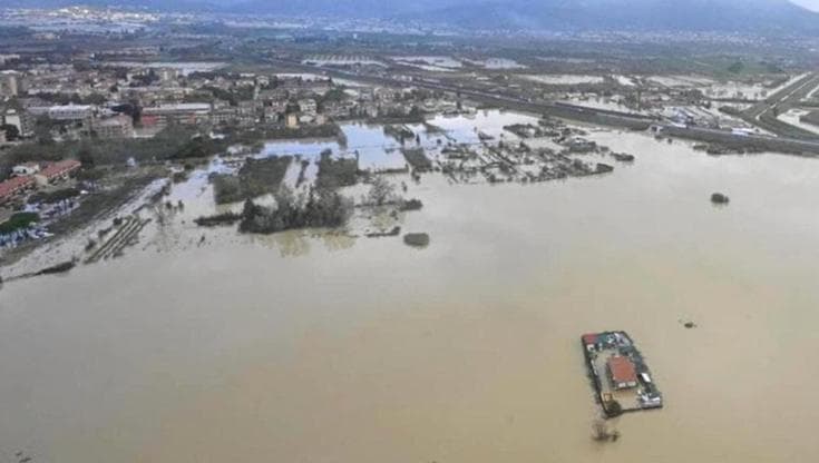 Eventi estremi e bolle di calore, così la crisi del clima sconvolge la vita di milioni di persone